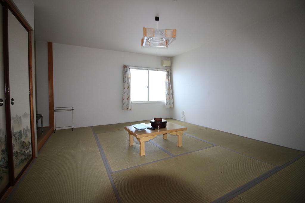 Ryokan Saihokutei Rishirifuji Exterior photo